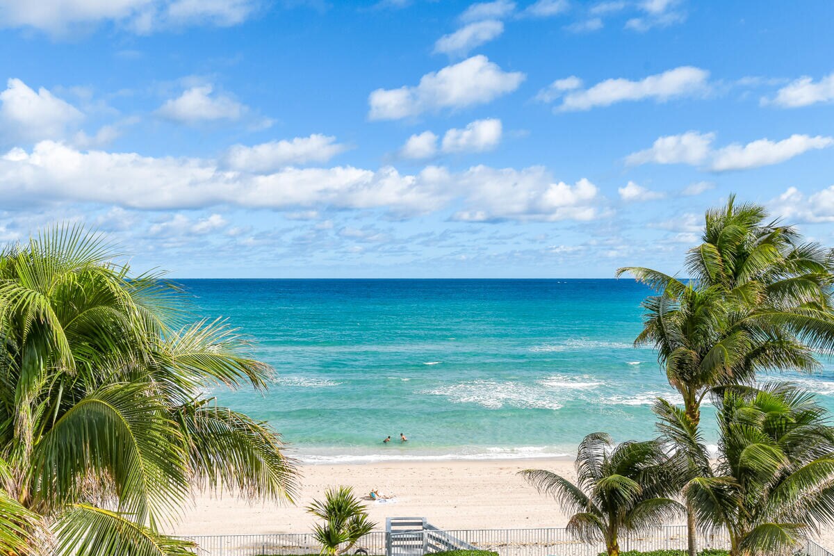 3030 S Ocean Blvd Unit 220, Palm Beach, FL 33480 Condo for Rent in