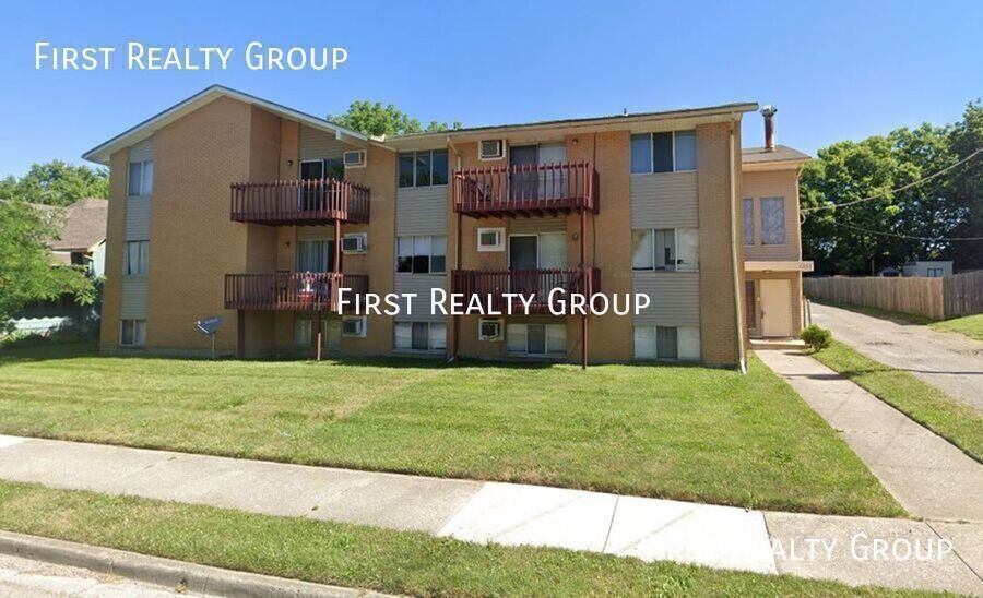 Foto principal - 1 Bedroom, 1 Bath Apartment, Dayton, OH. M...