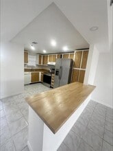 Building Photo - 3001 W Rolling Hills Cir