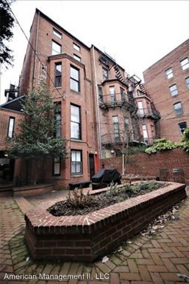 Building Photo - 1619 Park Ave