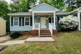 Building Photo - 600-635 Hilltop Dr