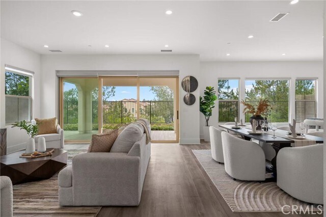 Building Photo - 59 Longchamp