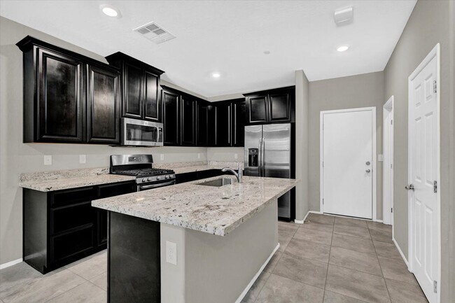 Building Photo - 6226 Cappadocia St
