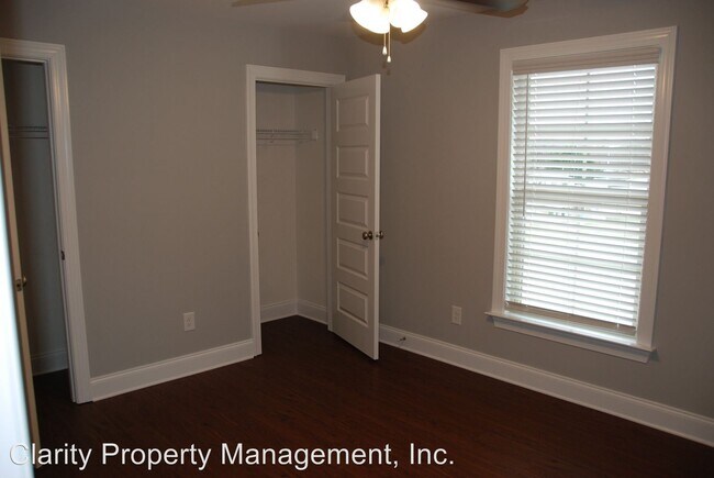 Foto del edificio - 2 br, 1.5 bath House - 300 Savannah Ave NE**