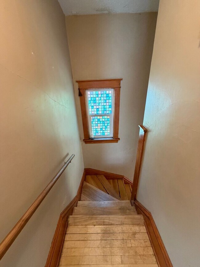 Foto del edificio - 409 N 51st Ave W