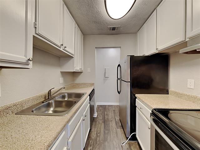 Foto del edificio - 4502 Gaston Ave
