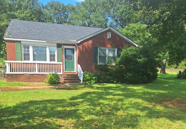 Building Photo - 827 Winston Dr