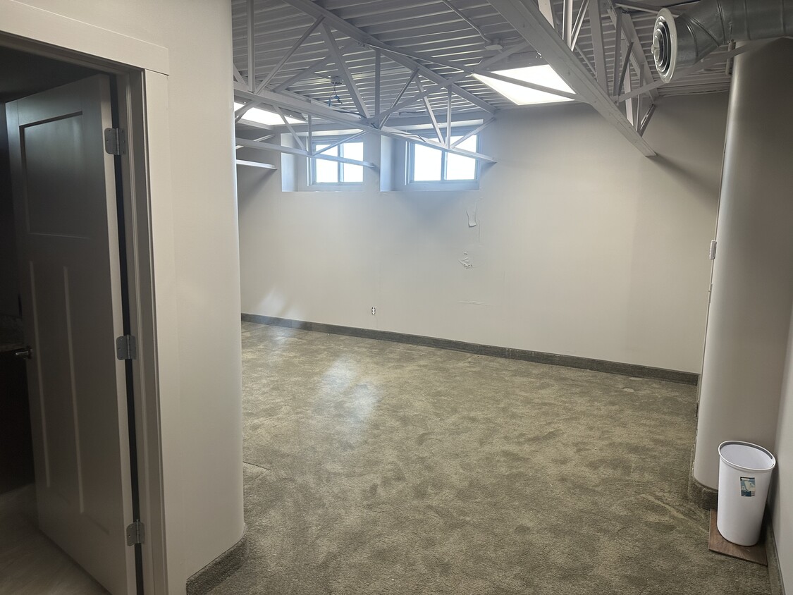 Foto principal - 2150 Oriskany St W