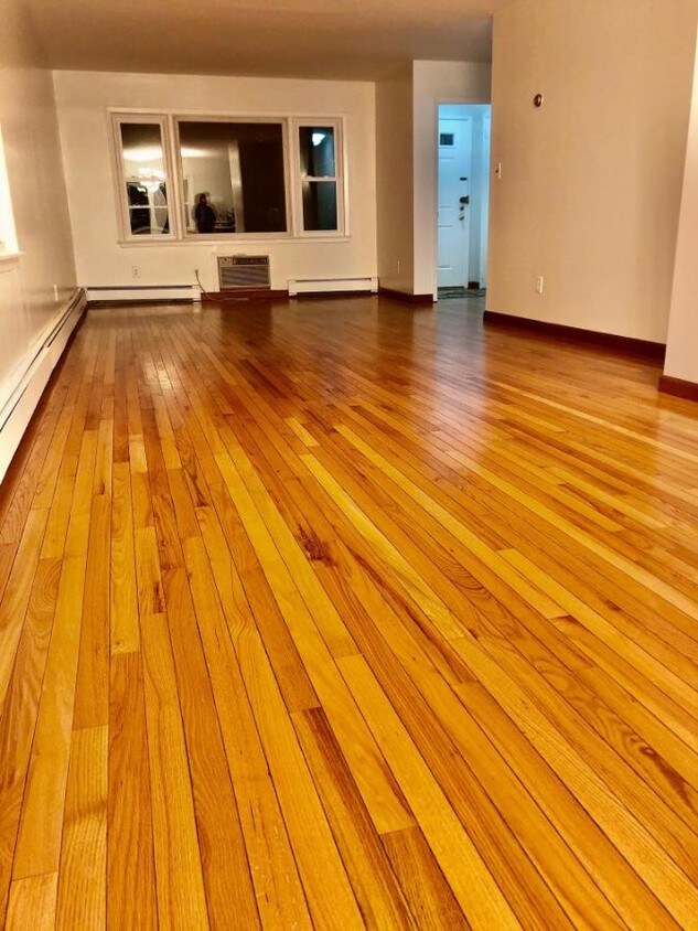 Primary Photo - 3 bedroom in LITTLE NECK NY 11362