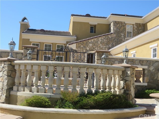 Foto del edificio - 2540 N San Miguel Dr