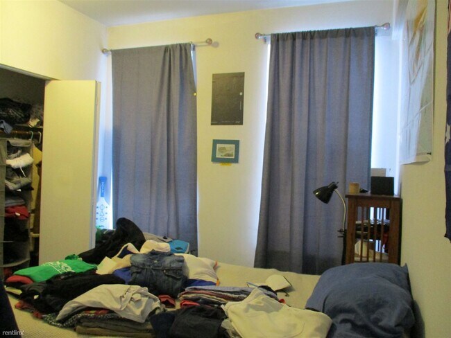 Building Photo - 3 br, 1 bath  - 780 Columbus Ave # 103 103