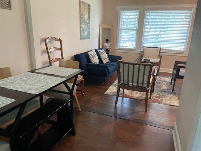Foto del edificio - Charming, 3 bed, 1 bath ranch just mins from VA hospital