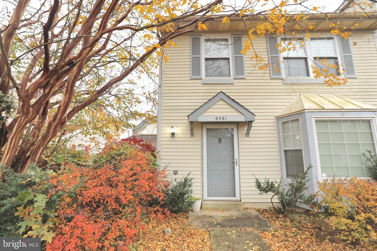 6061 Red Squirrel Pl, Waldorf, MD 20603 Townhome Rentals in Waldorf