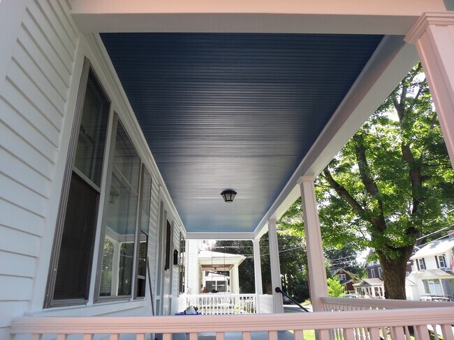 Building Photo - 52 Revell Ave
