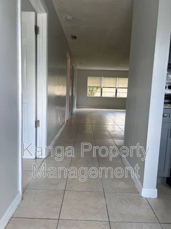 Foto del edificio - 3206 Louisiana Ave