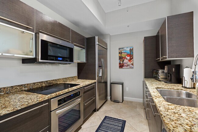 Building Photo - 550 Okeechobee Blvd