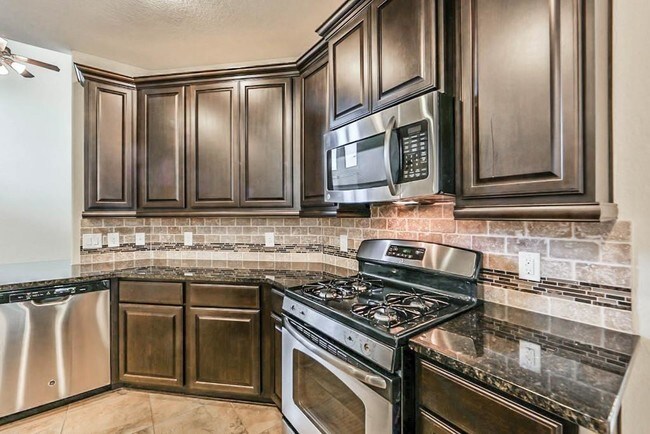 Building Photo - 28807 Mayes Bluff Dr
