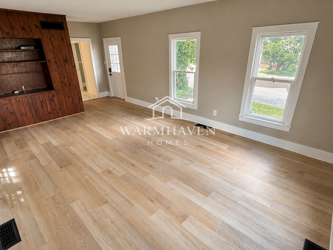 Building Photo - 1312 Wooster Rd W
