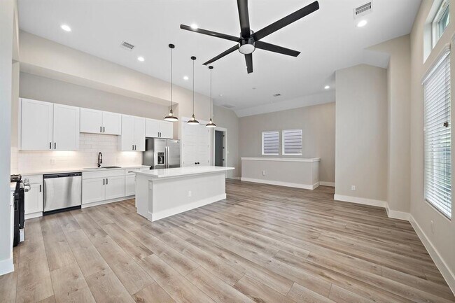 Foto del edificio - 7706 Kivu Ln