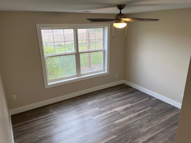 Building Photo - 5786 Prairie Ridge Dr