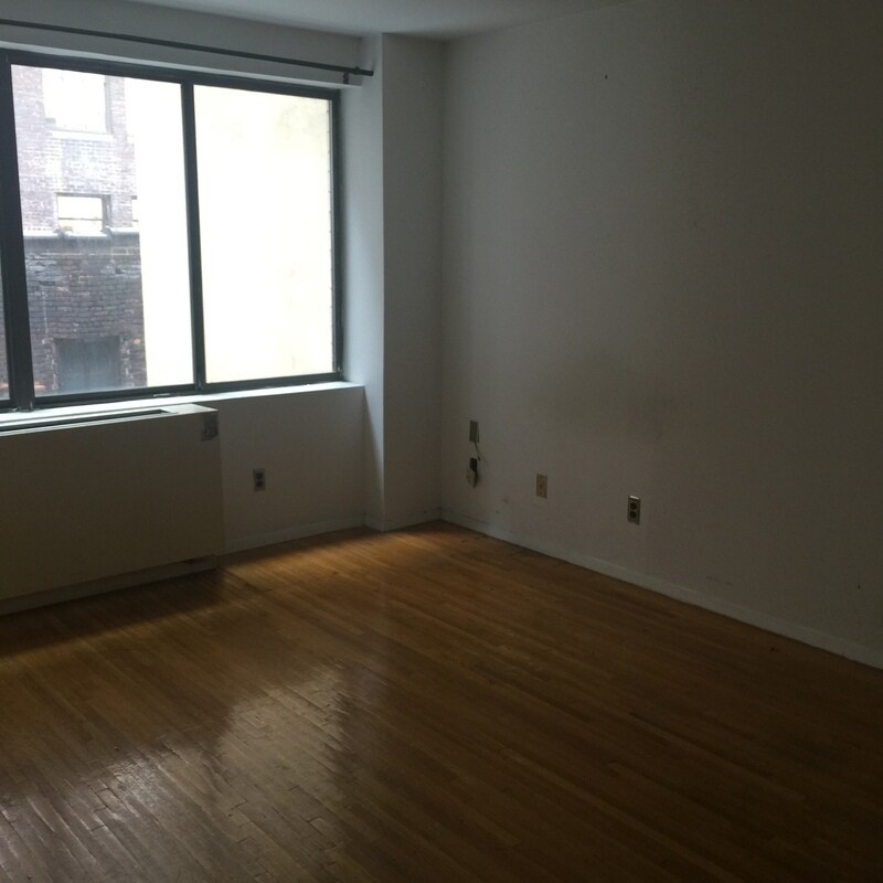 Primary Photo - 414 8th Ave