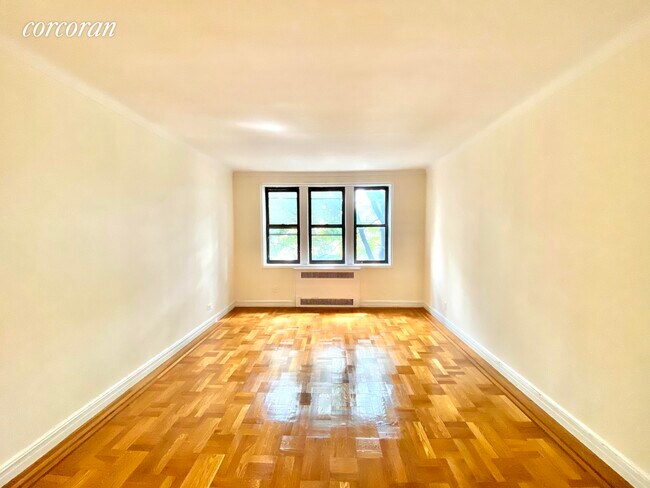 Foto del edificio - 1701 W 3rd St