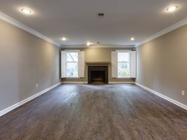 Building Photo - 4 br, 2.5 bath House - 2940 S Germantown Rd