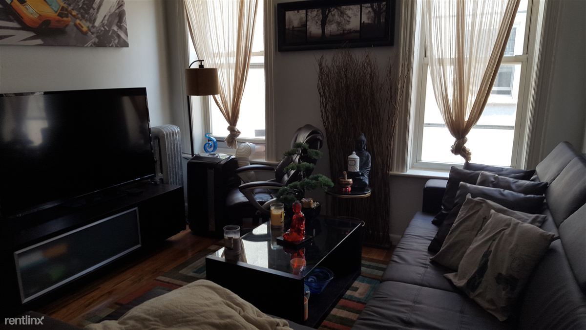 Primary Photo - 2125 35th St