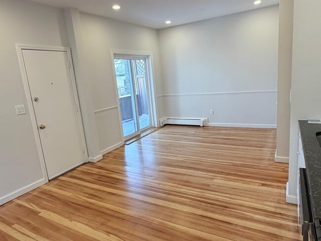 Foto del edificio - 172 Putnam Ave