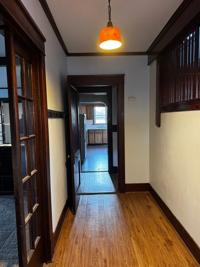 Foto del edificio - 611 N Palm St