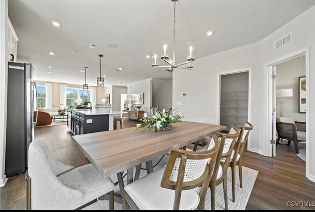 Foto del edificio - 13240 Garland Ln