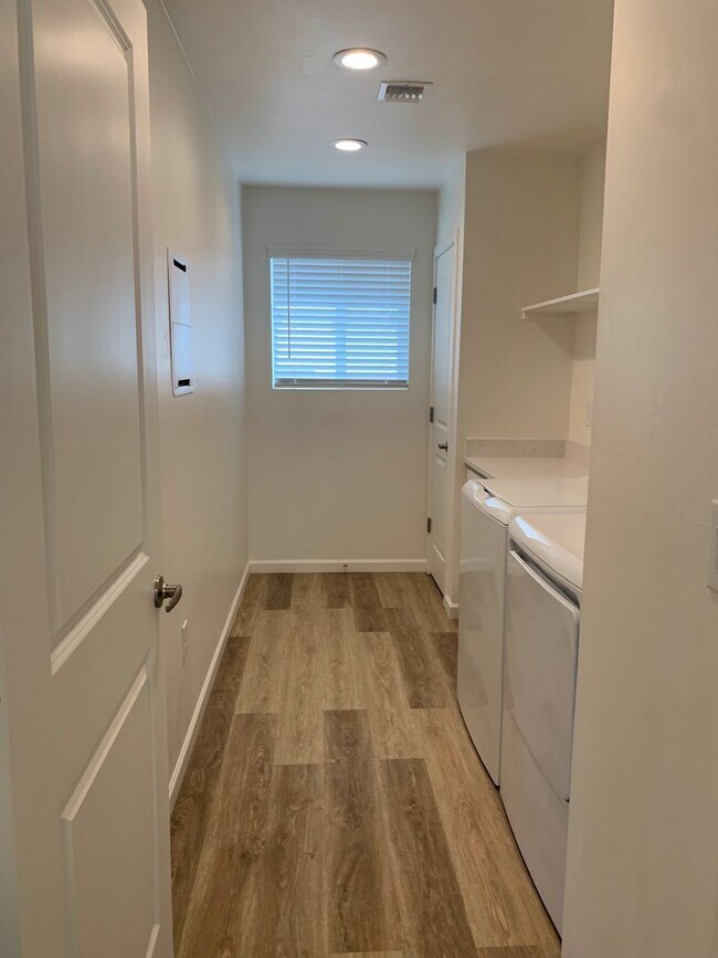 Foto del edificio - 2382 S Clovis Place-