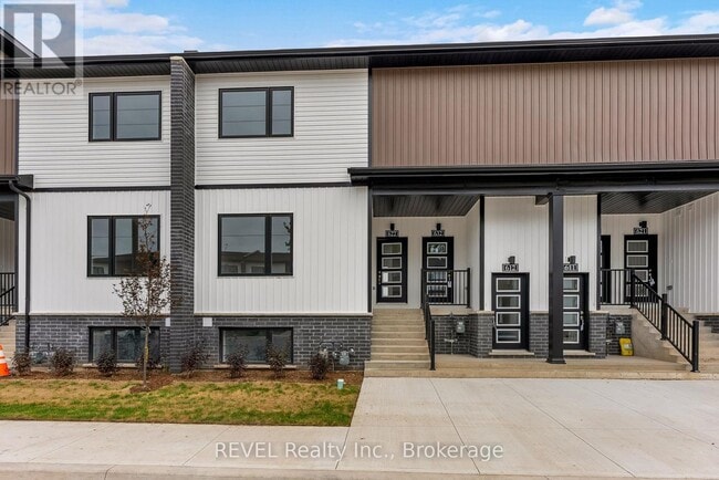 Building Photo - 622 - 4263 FOURTH AVENUE