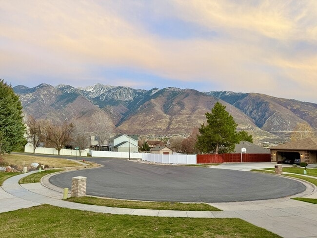 Building Photo - 1729 Colchester Ct