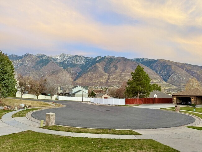 Foto del edificio - 1729 Colchester Ct