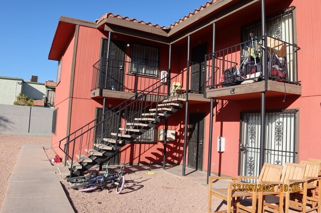 Building Photo - 3639 Kolendo Ct
