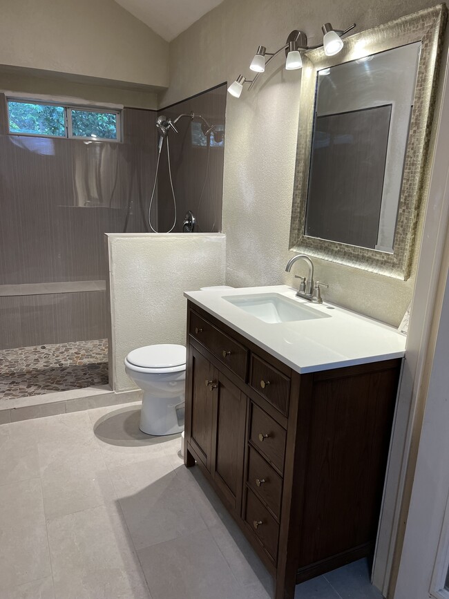 Building Photo - 16706 Cedar Tree Way