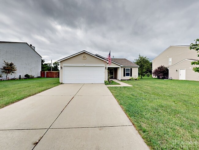 Building Photo - 5622 N Peppereel Way