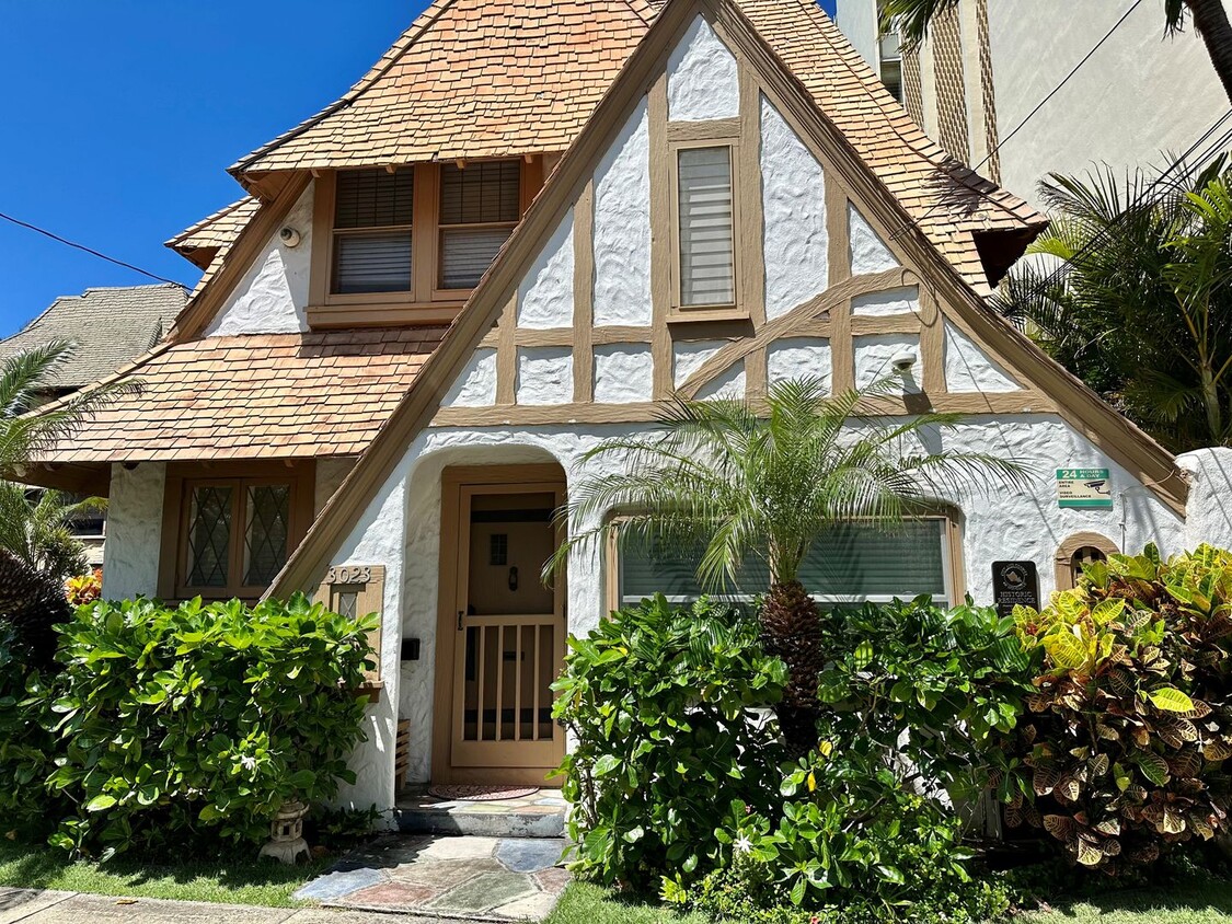 Foto principal - Diamond Head - Historical Home 3BR/2BA/1PK