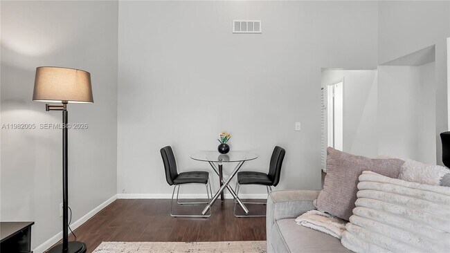 Foto del edificio - 2056 SW 81st Way