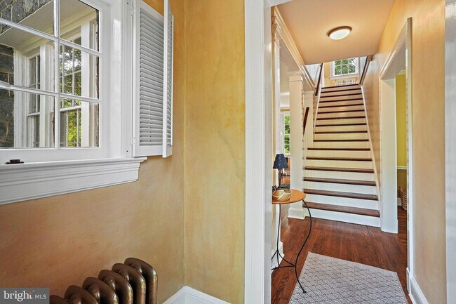 Building Photo - 3612 Albemarle St NW