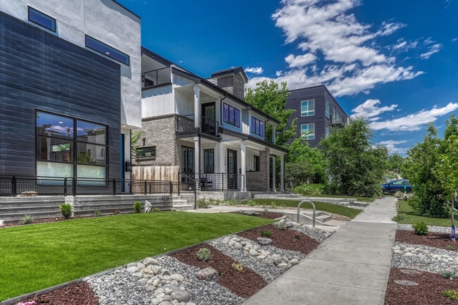 Photo - 1231 Newton St Townhome