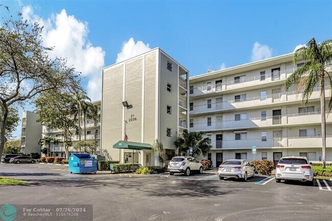 Foto del edificio - 2236 N Cypress Bend Dr