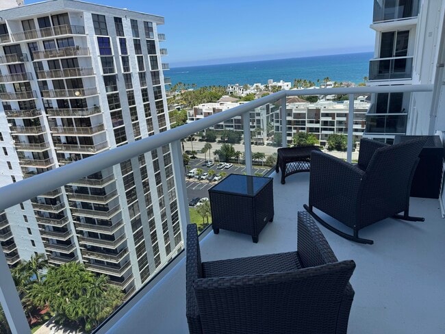 Building Photo - 3015 N Ocean Blvd