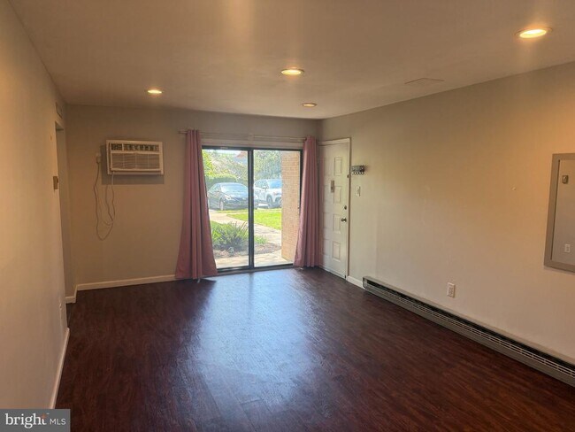 Foto del edificio - 612 N Shady Retreat Rd