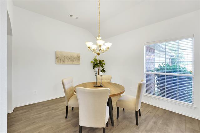 Foto del edificio - 2309 Trickling Creek Dr