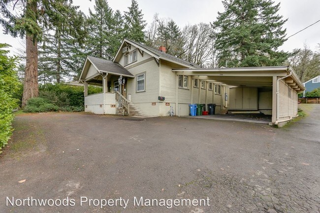 Building Photo - 780 W 28th Ave