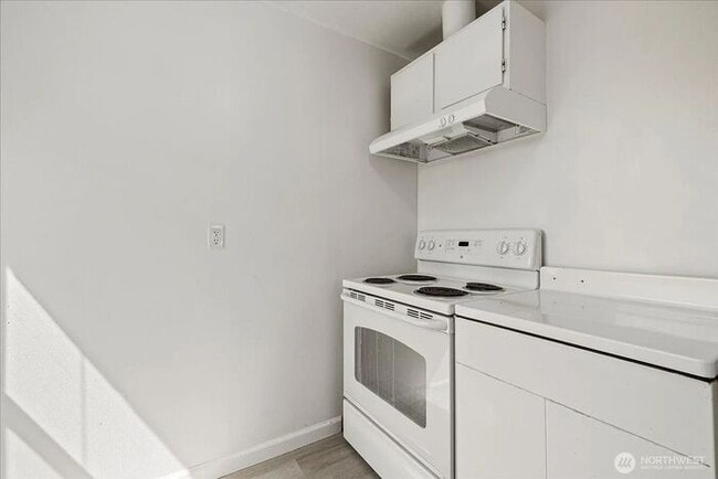 Building Photo - 3734 S M St