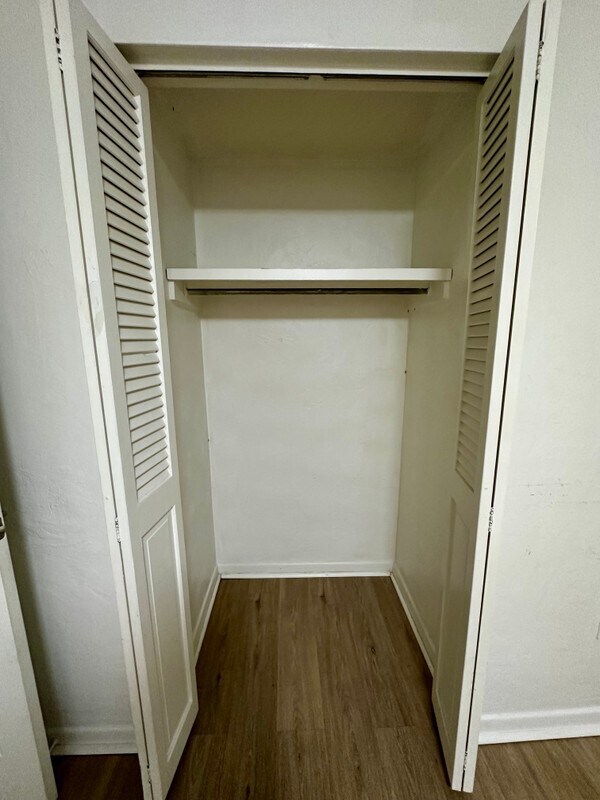 Foto del edificio - 5531 16th St W