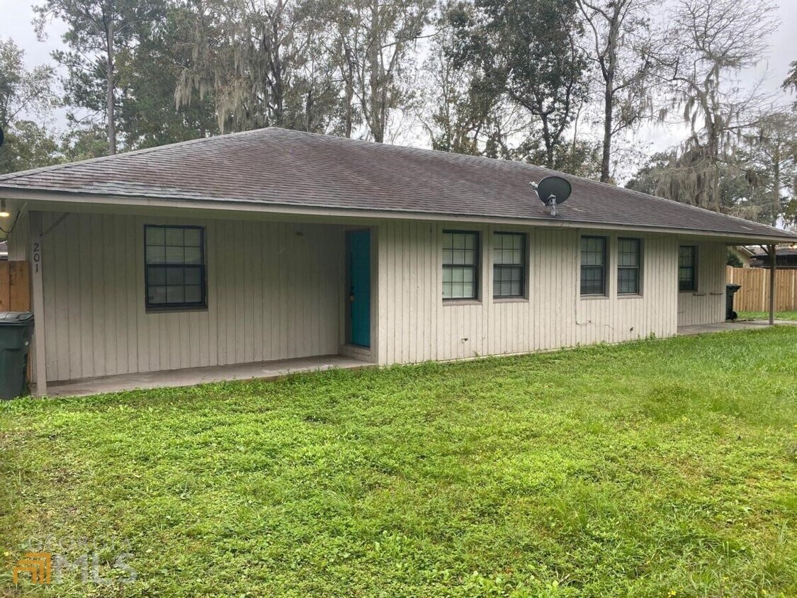 Foto principal - 201 W Sherard Ave